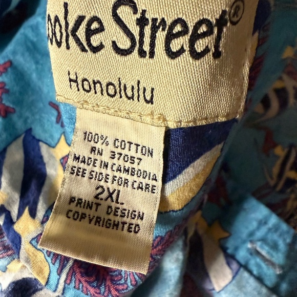 Cooke Street Honolulu Hawaiian Fish Patterned Men's Shirt - Picture 6 of 6